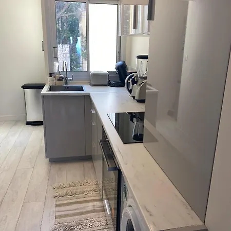 Peaceful Flat- 2 Min By Walk Monaco Apartment *